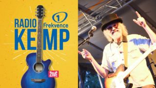 Souboj kytaristů kapely Žlutý pes proběhl na&nbsp;posledním Radiokempu Frekvence 1