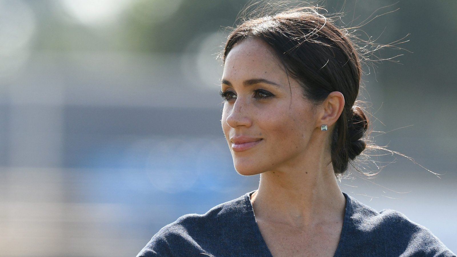 Chybička se vloudila. Meghan omylem poprvé ukázala malou Lilibet. Co tím sleduje?