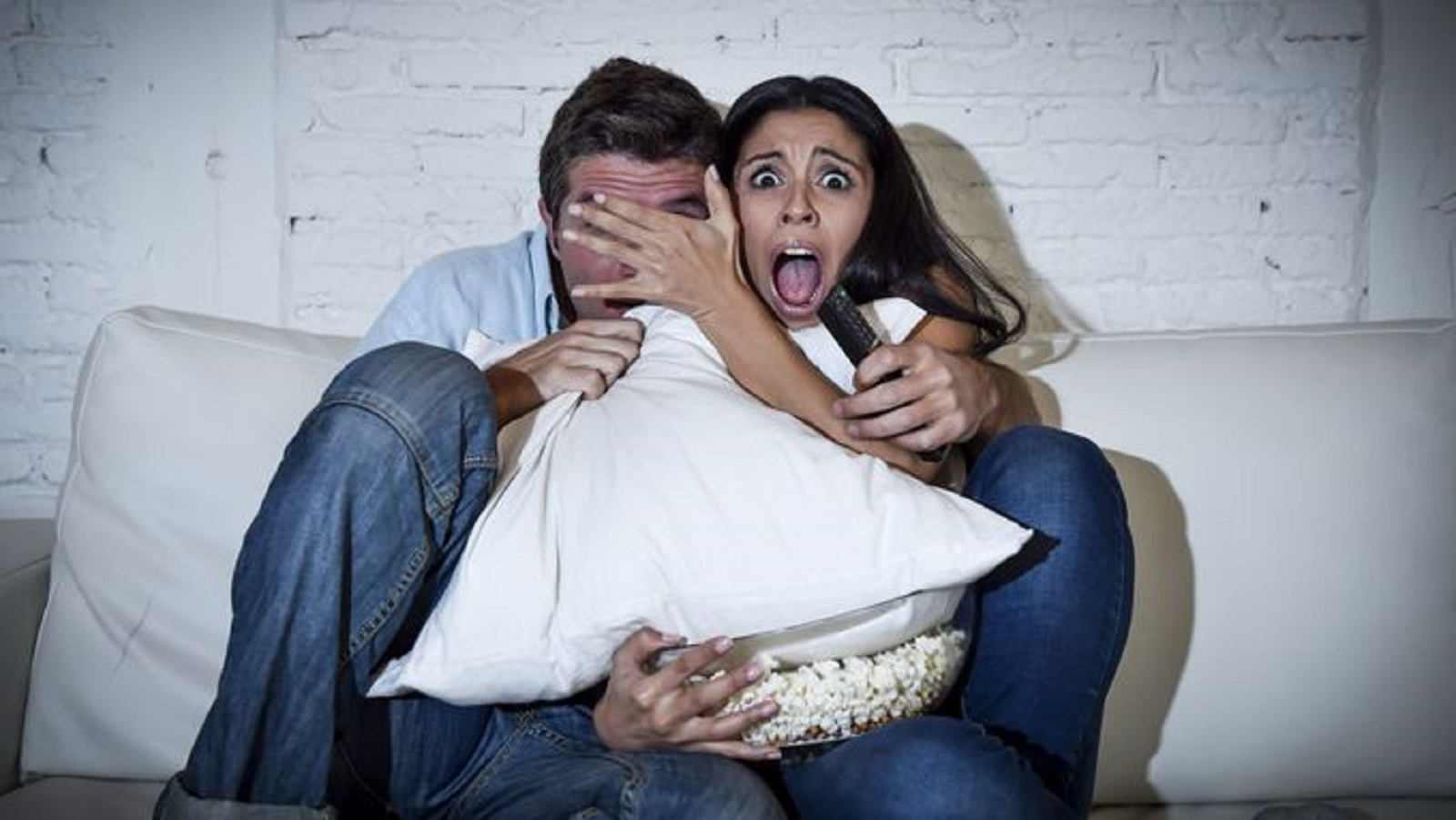 Americká firma zaplatí dobrovolníkovi, který se podívá na&nbsp;ty nejděsivější horory, v&nbsp;přepočtu takřka třicet tisíc