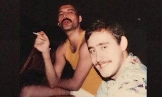 Freddie Mercury je dnes na&nbsp;lepším místě, než je současný svět, říká jeho komorník Freestone