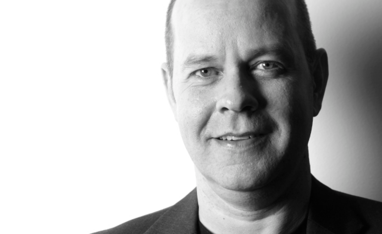 Muž s&nbsp;vlasy jasnějšími než slunce podlehl zákeřné nemoci. Představitel Gunthera z&nbsp;Přátel v&nbsp;neděli zemřel