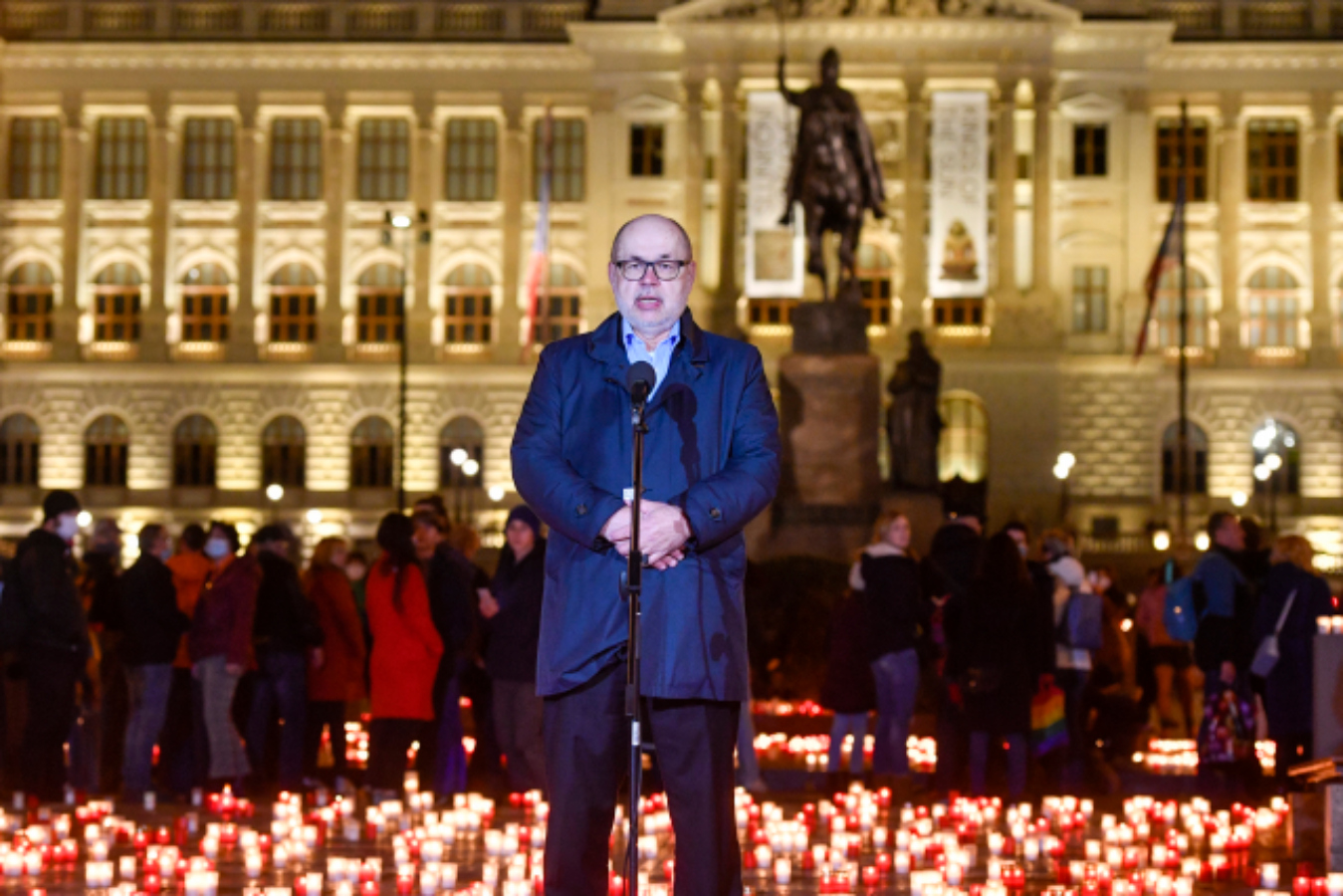 Jiří Pehe: Problémem české demokracie je malá komunikační schopnost naší politiky