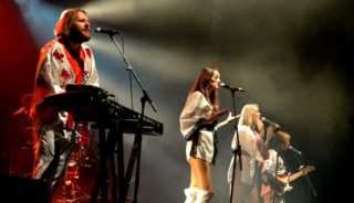 Hitovka týdne: ABBA – Don´t Shut Me Down