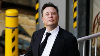 Elon Musk podnikne právní kroky proti majiteli účtu, který sleduje pohyb jeho letadla