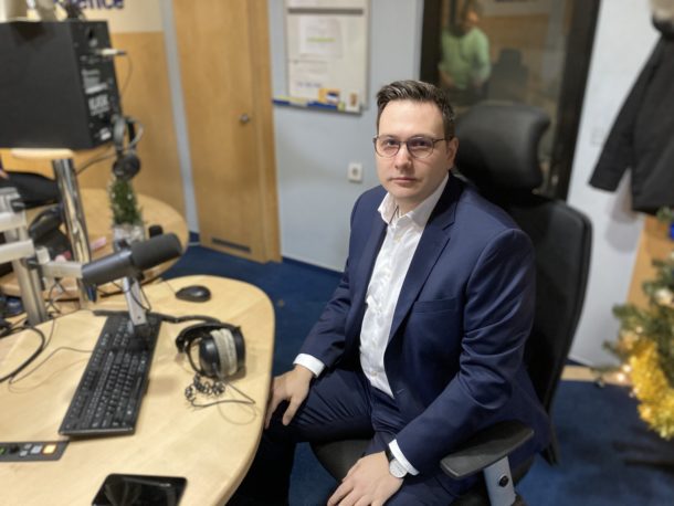 Jan Lipavský: Je důležité pomáhat Ukrajině. Kdyby padla, nemůžeme si dělat iluze, že se tam Rusové zastaví
