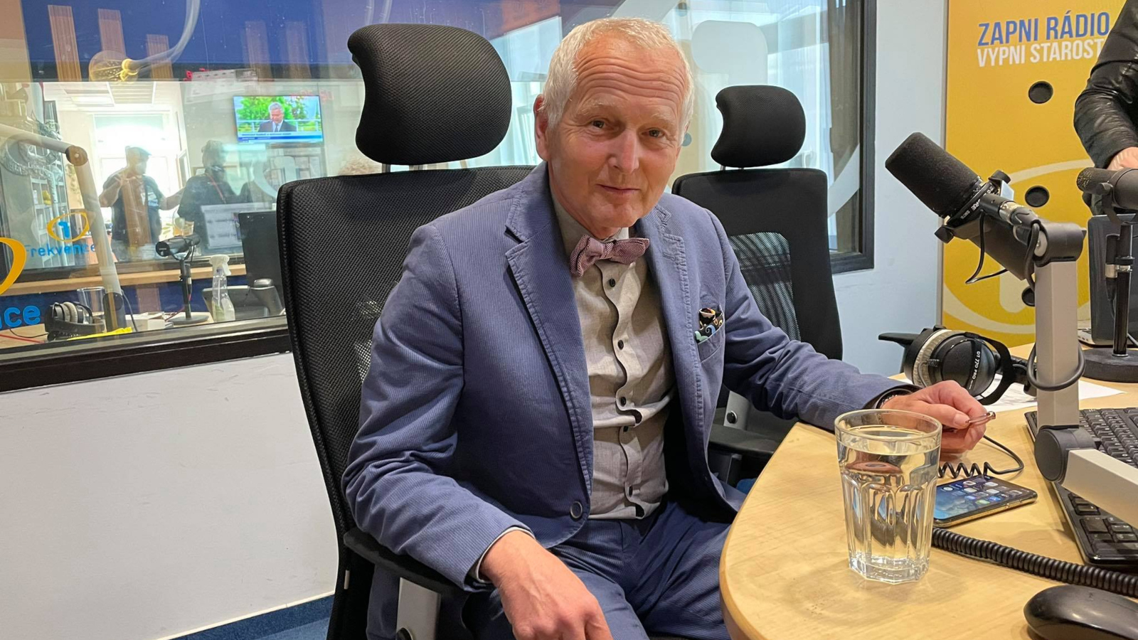 Vánoce jsou příležitostí k&nbsp;usmíření rozdělené společnosti, řekl v&nbsp;Press klubu Jan Pirk
