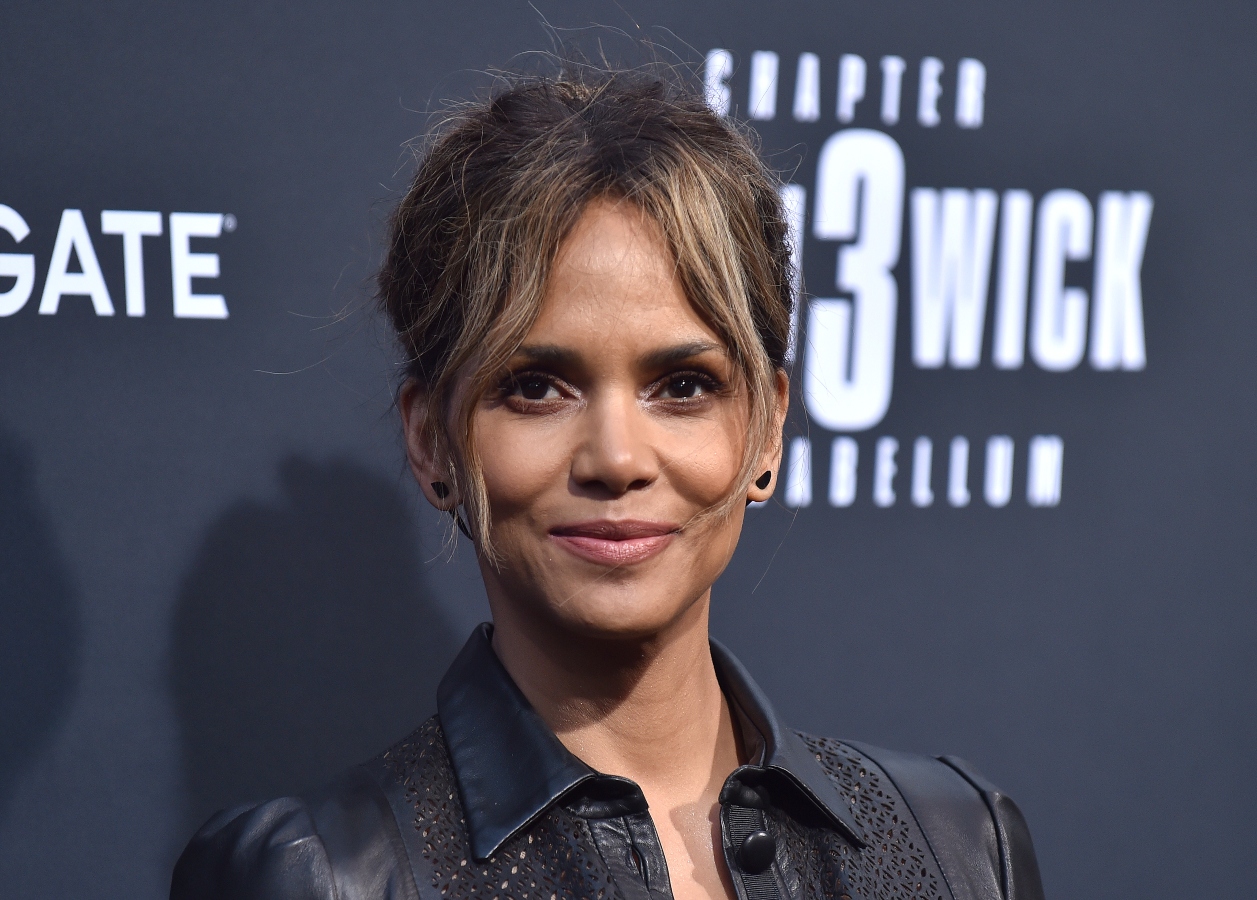 Věk pro&nbsp;ni nic neznamená. Herečka Halle Berry se ukázala jako božská Kleopatra