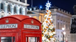 Vánoční tradice ve světě: Proč Dánové rozbíjejí talíře?