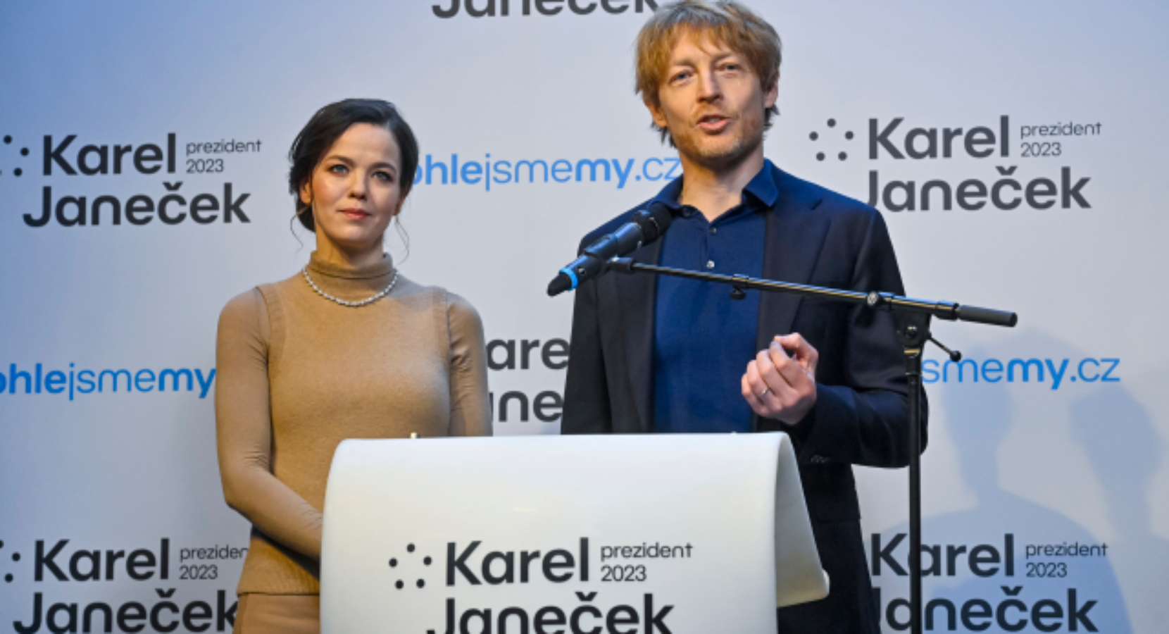 Miliardář Karel Janeček oficiálně oznámil kandidaturu na prezidenta