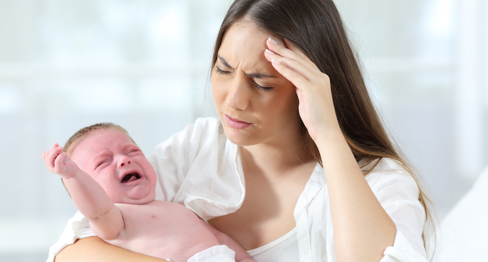 Šílená chůva položila miminku nožičky do vařícího oleje. K hrůznému činu se přiznala