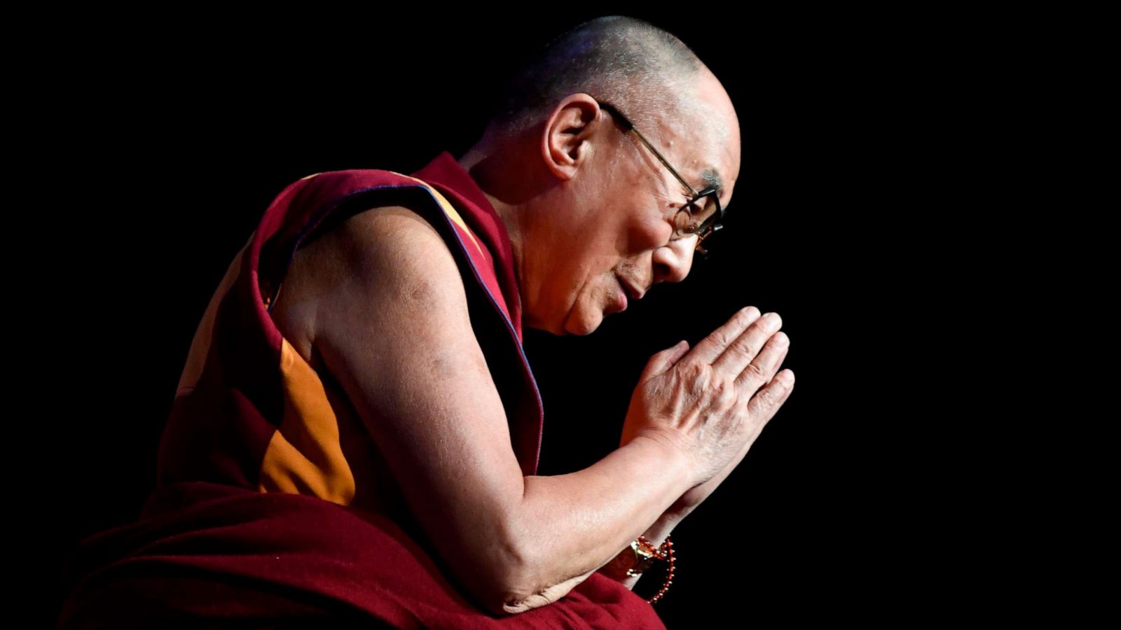 Co si o&nbsp;válce mezi Ruskem a&nbsp;Ukrajinou myslí Dalajlama? Tibetský duchovní vůdce se vyjádřil jasně