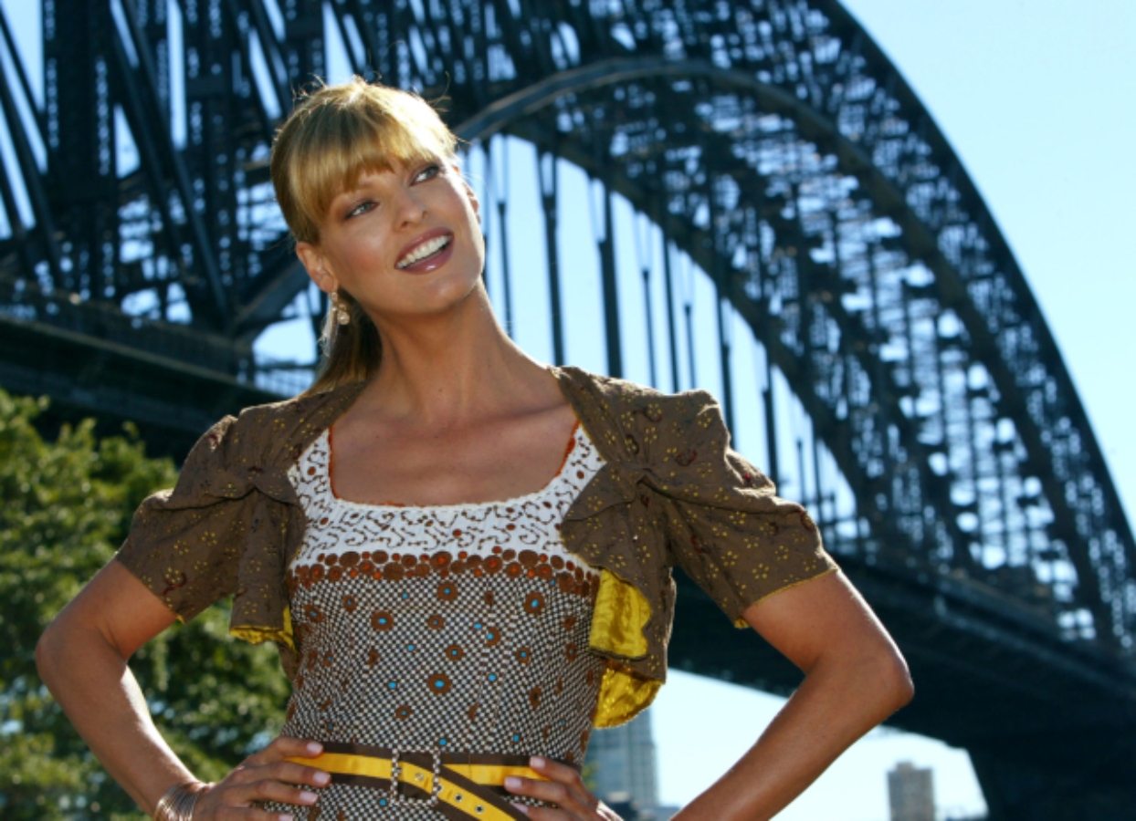 Milovala jsem chodit po&nbsp;mole, teď se stydím někoho potkat. Linda Evangelista promluvila o&nbsp;zmrzačeném těle