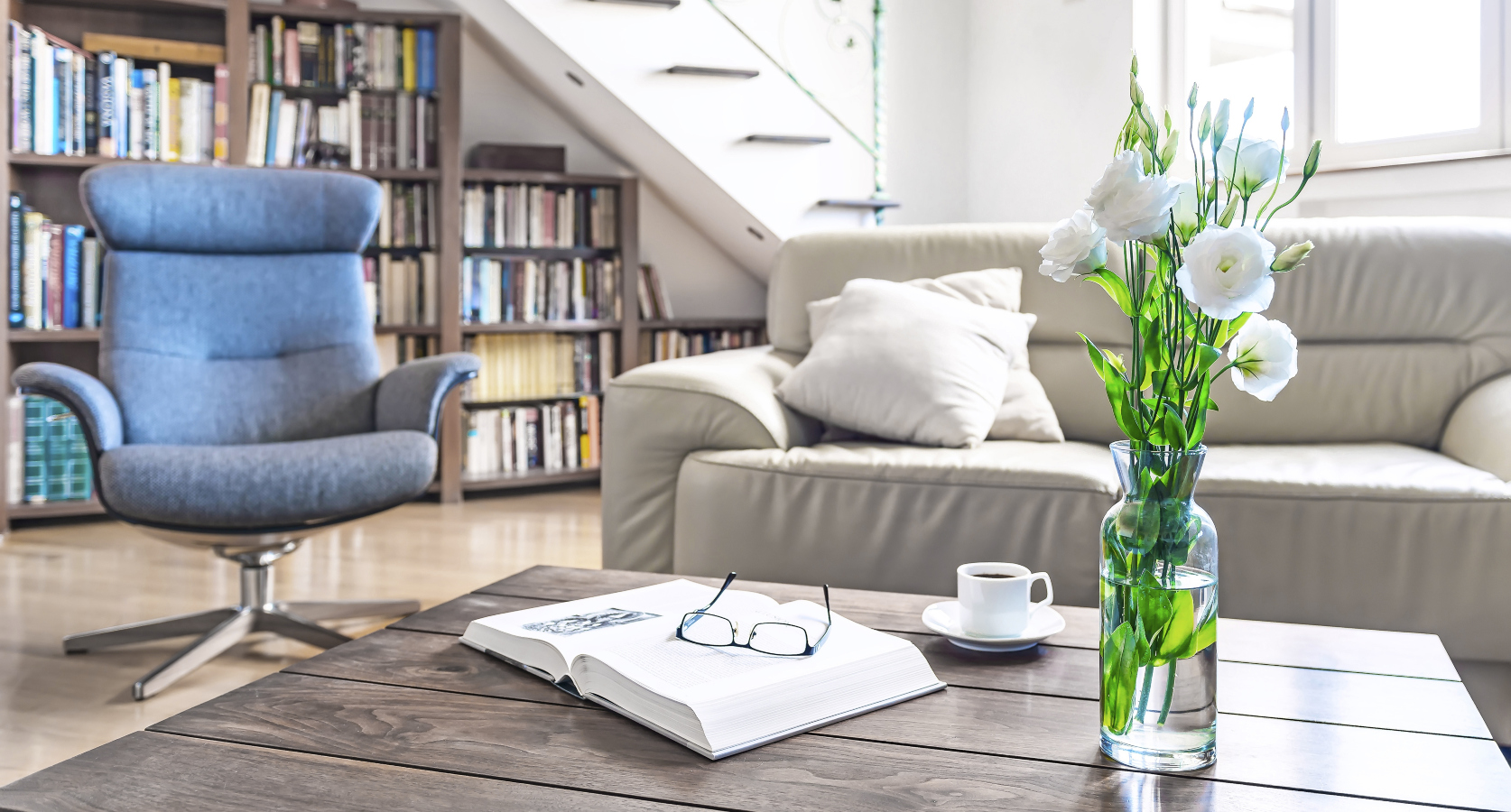 Podívejte se, jak si můžete zařídit domácí knihovnu. Útulnost a&nbsp;pohodlí jsou nejdůležitější