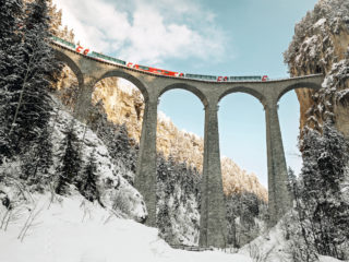 Zážitky s&nbsp;Rhétskou dráhou