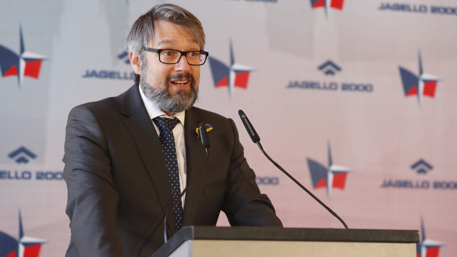 Ukrajinci si musí pomoct s našimi zbraněmi, ale vlastní silou a vůlí, říká velvyslanec při NATO Jakub Landovský