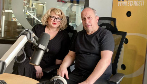 Kraus a blondýna: Zabít Putina je nežádoucí. Žádoucí je, aby zalezl sám, což se asi nestane