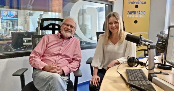 Válka na&nbsp;Ukrajině se na&nbsp;psychice Čechů zatím nepodepsala, řekl psychiatr a&nbsp;sexuolog Ondřej Trojan