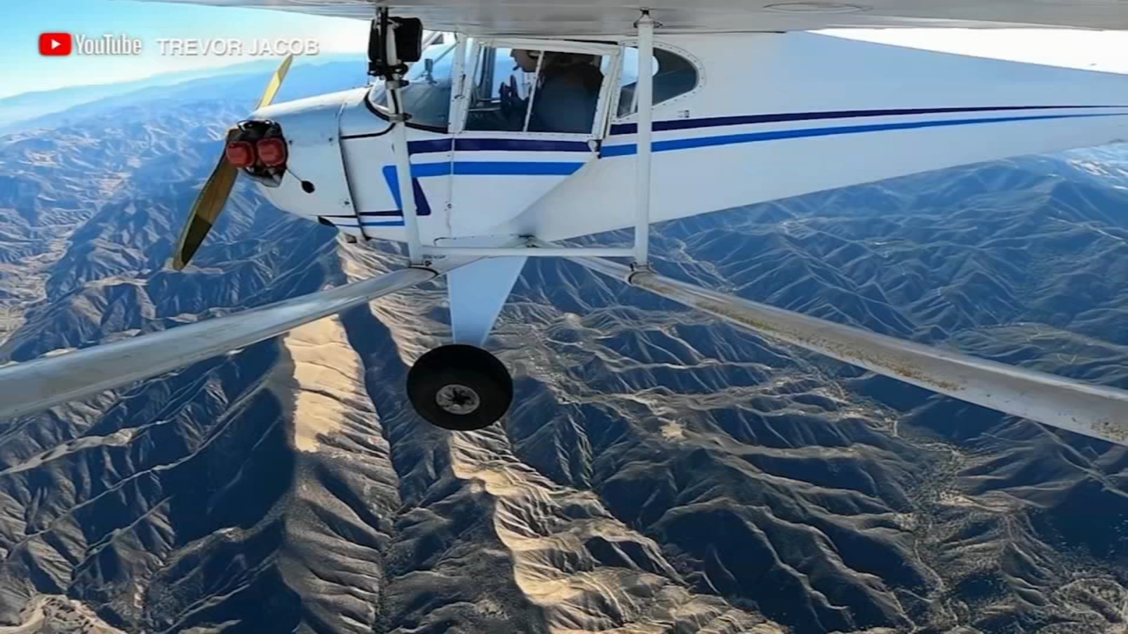 Co všechno se dá udělat pro&nbsp;počet zhlédnutí? Youtuber úmyslně havaroval se svým letadlem