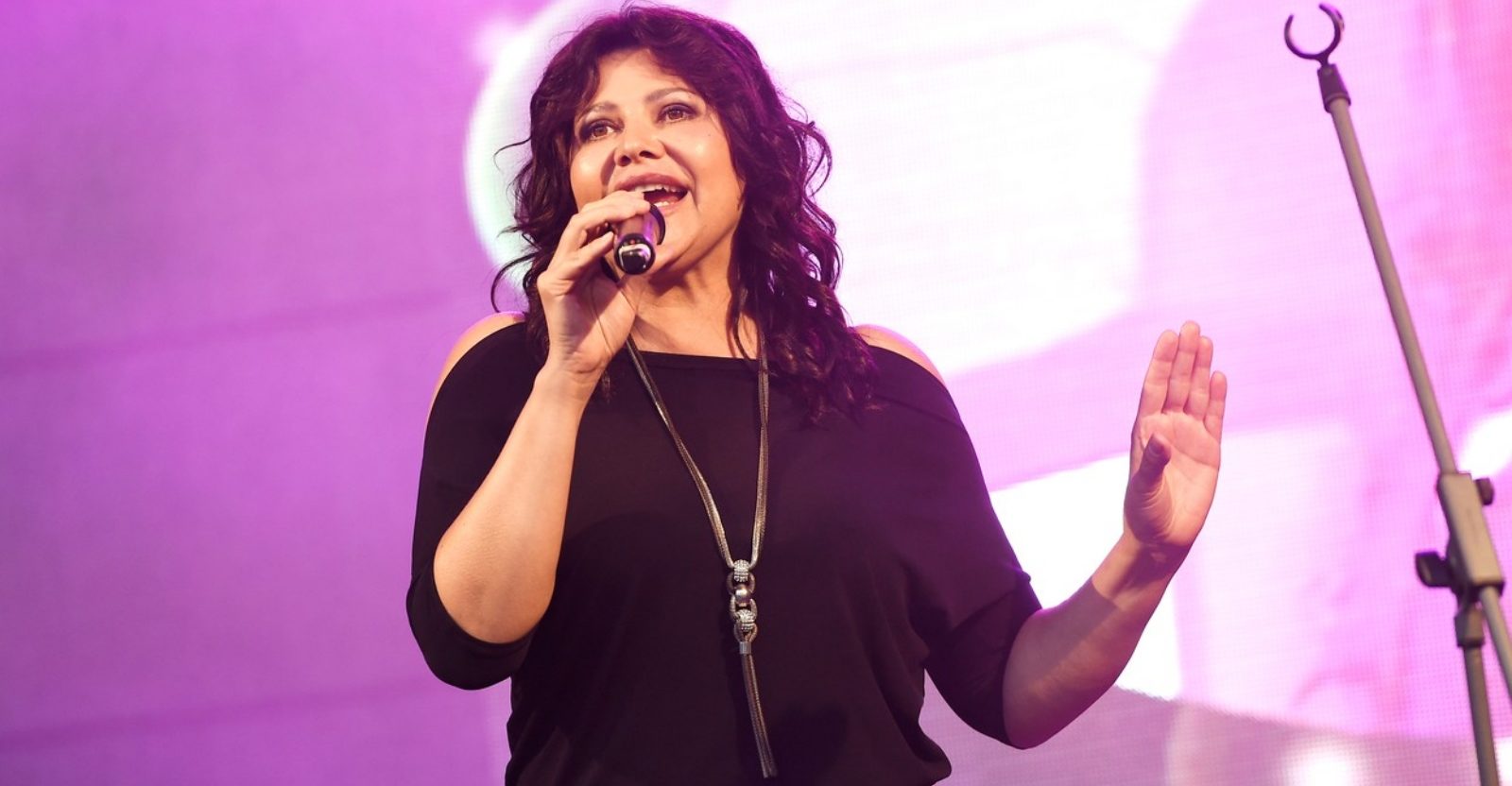 Z její proměny oči přechází. Ilona Csáková se pochlubila postavou jako lusk, proměna je vidět i&nbsp;v&nbsp;obličeji