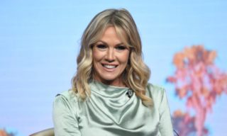 Krásnější než před 30 lety. Hvězda Beverly Hills 90210 oslavila kulaté narozeniny