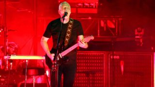 Píseň na&nbsp;podporu Ukrajiny: Pink Floyd takřka po&nbsp;třiceti letech nahráli novou skladbu, v&nbsp;klipu je k&nbsp;vidění i&nbsp;Česko