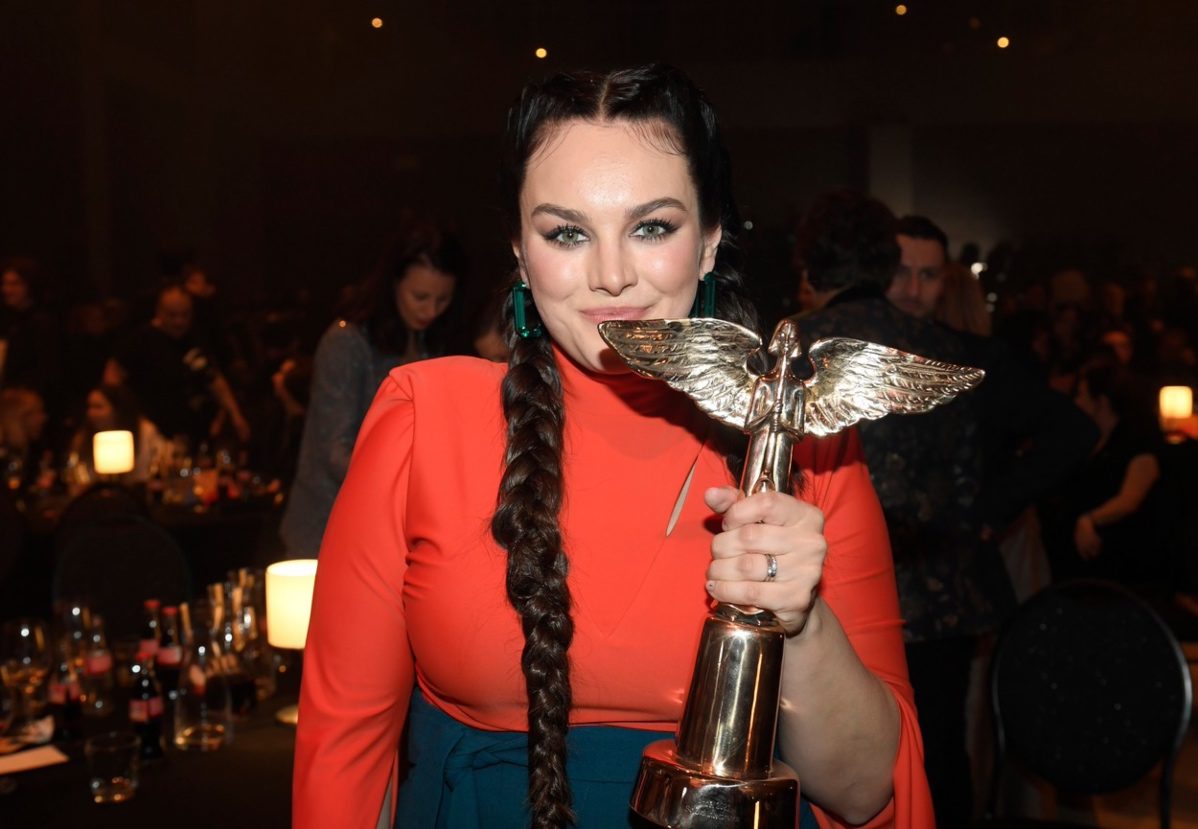 Jeden porod a&nbsp;dvě desky. Ewa Farna bilancuje svůj poslední rok