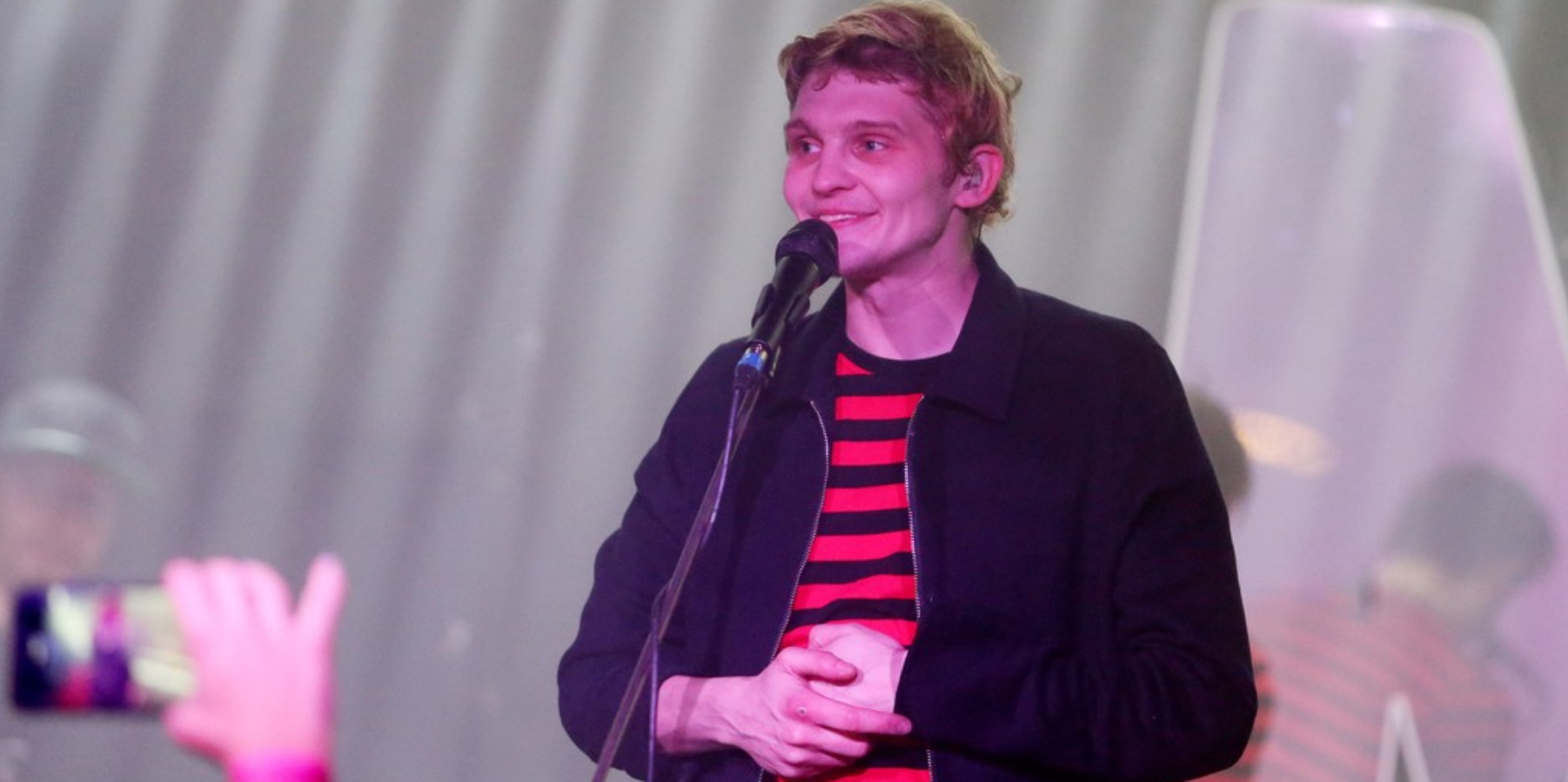 Frontmana Mandrage dohnaly následky z&nbsp;užívání drog. Hrozí, že skončí na&nbsp;invalidním vozíku