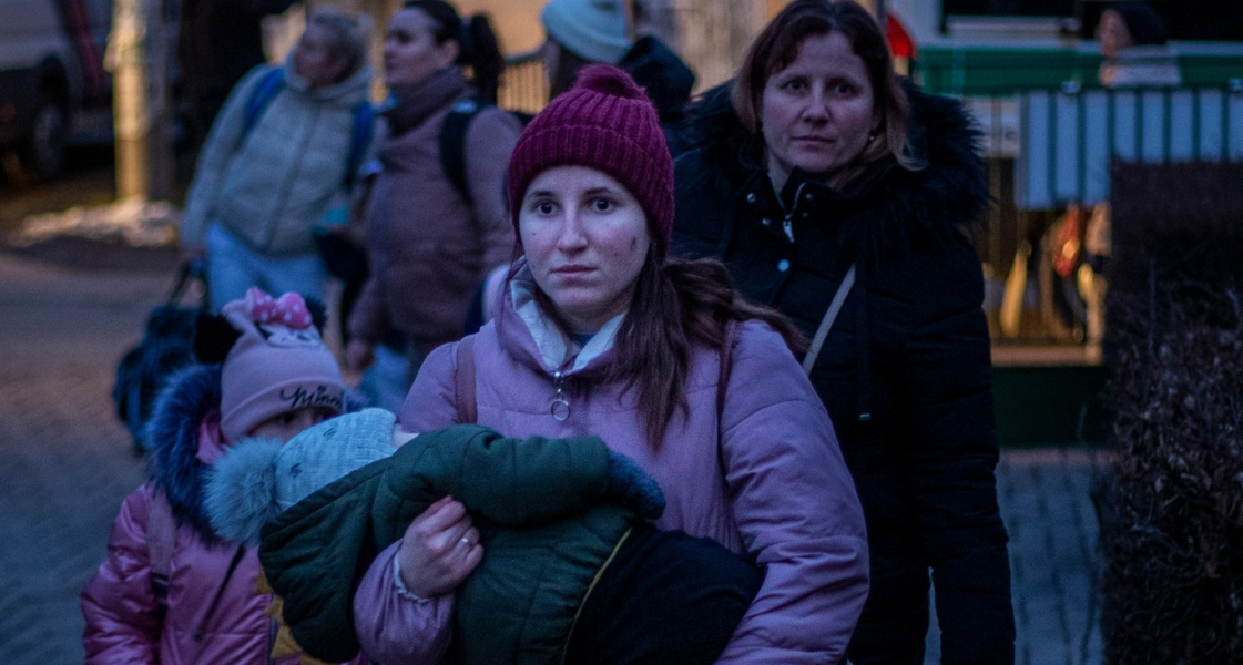 Na Ukrajině by se mělo otevřít sedm koridorů pro&nbsp;evakuaci obyvatel