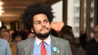 Dominik Feri skončil v&nbsp;nemocnici. Spekuluje se, že šlo o&nbsp;pokus o&nbsp;sebevraždu