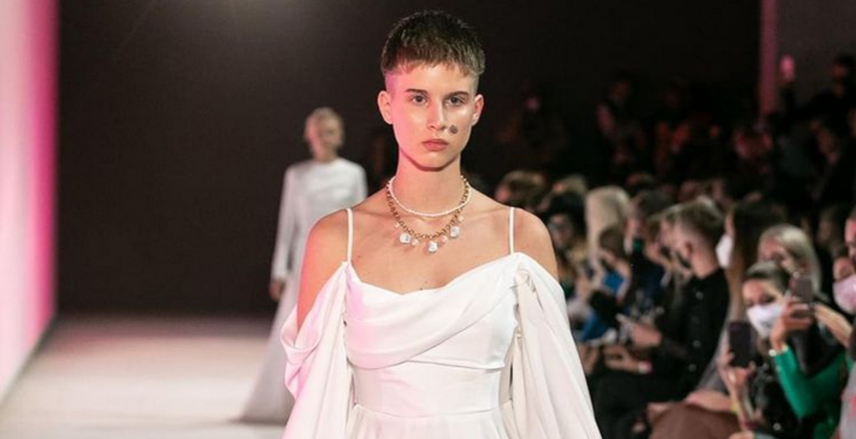 Našla Emma Čaputová svého prince? Na natáčení taneční soutěže vyrazila po boku pohledného muže