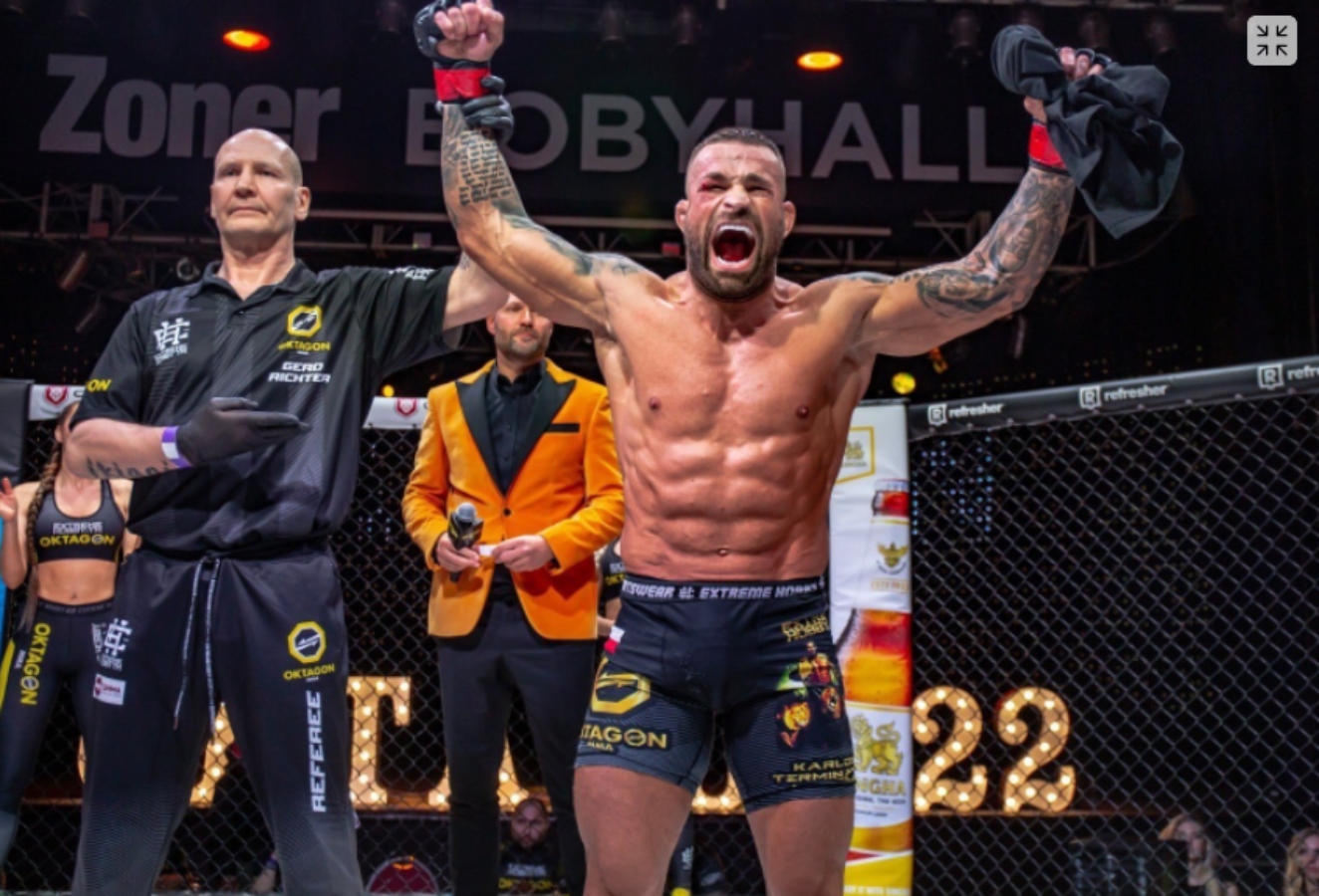 Vítězí Karlos! V&nbsp;boxu ubil Marpa TKO, konec ale diváci vypískali