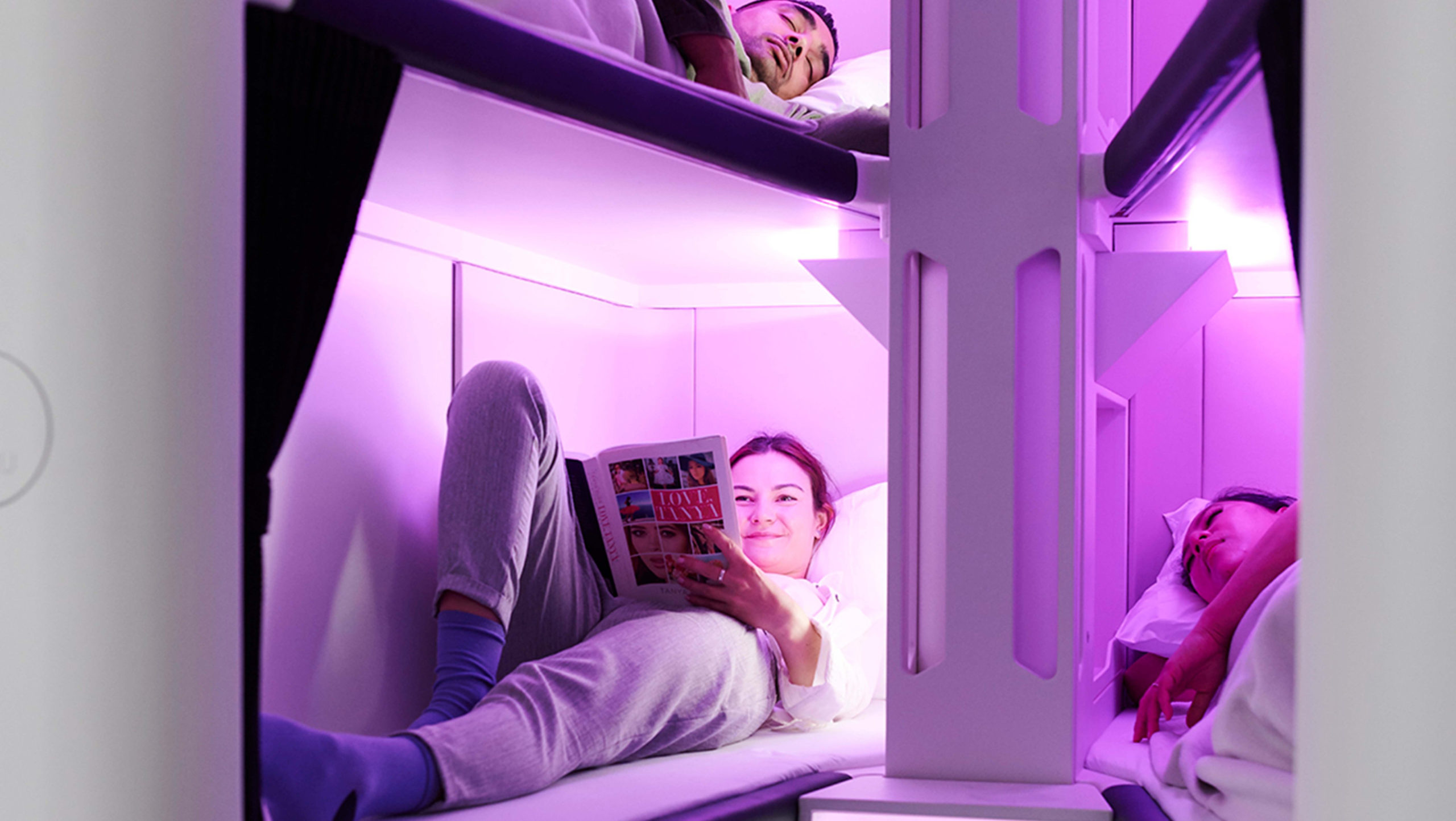 Aerolinky povýší cestování o level výš. Odteď se v oblacích vyspíte do růžova