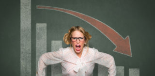 Průměrná mzda v&nbsp;1.&nbsp;čtvrtletí reálně klesla o&nbsp;téměř čtyři procenta a&nbsp;bude hůř