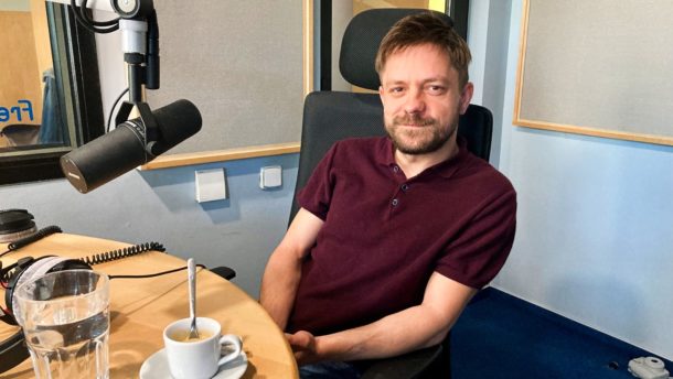 Jiří Mádl: Když režíruji, tak nekřičím. Jen vlídně a&nbsp;mile šikanuji