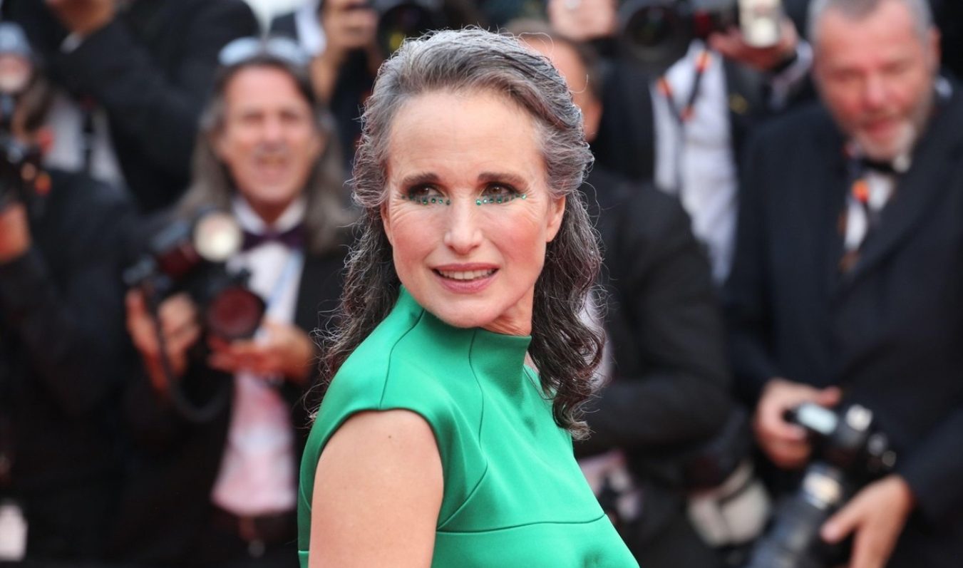 Stárnou v Hollywoodu s grácií? Herečka Andie MacDowell je důkazem, že to jde