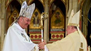 Po 12 letech předává Dominik Duka úřad. Novým arcibiskupem se stal Jan Graubner