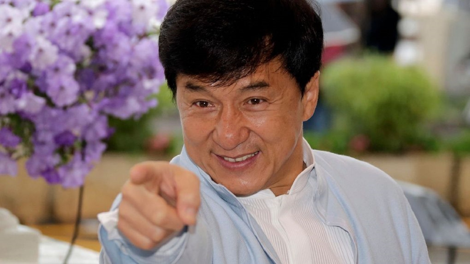 Herec Jackie Chan čelí vlně kritiky: Točí film ve zničeném syrském městě