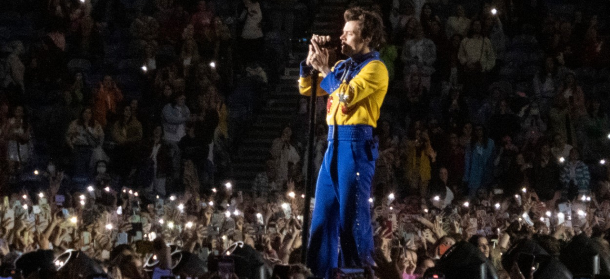 Harry Styles míří do Prahy! Na&nbsp;konci týdne to rozjede v&nbsp;pražské O2 aréně