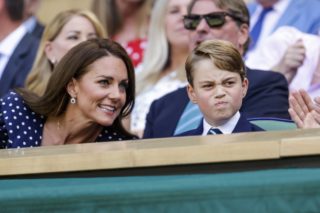 Princ George se stal hvězdou tenisového Wimbledonu. Musel si ale vyslechnout sprosté projevy známého bouřliváka