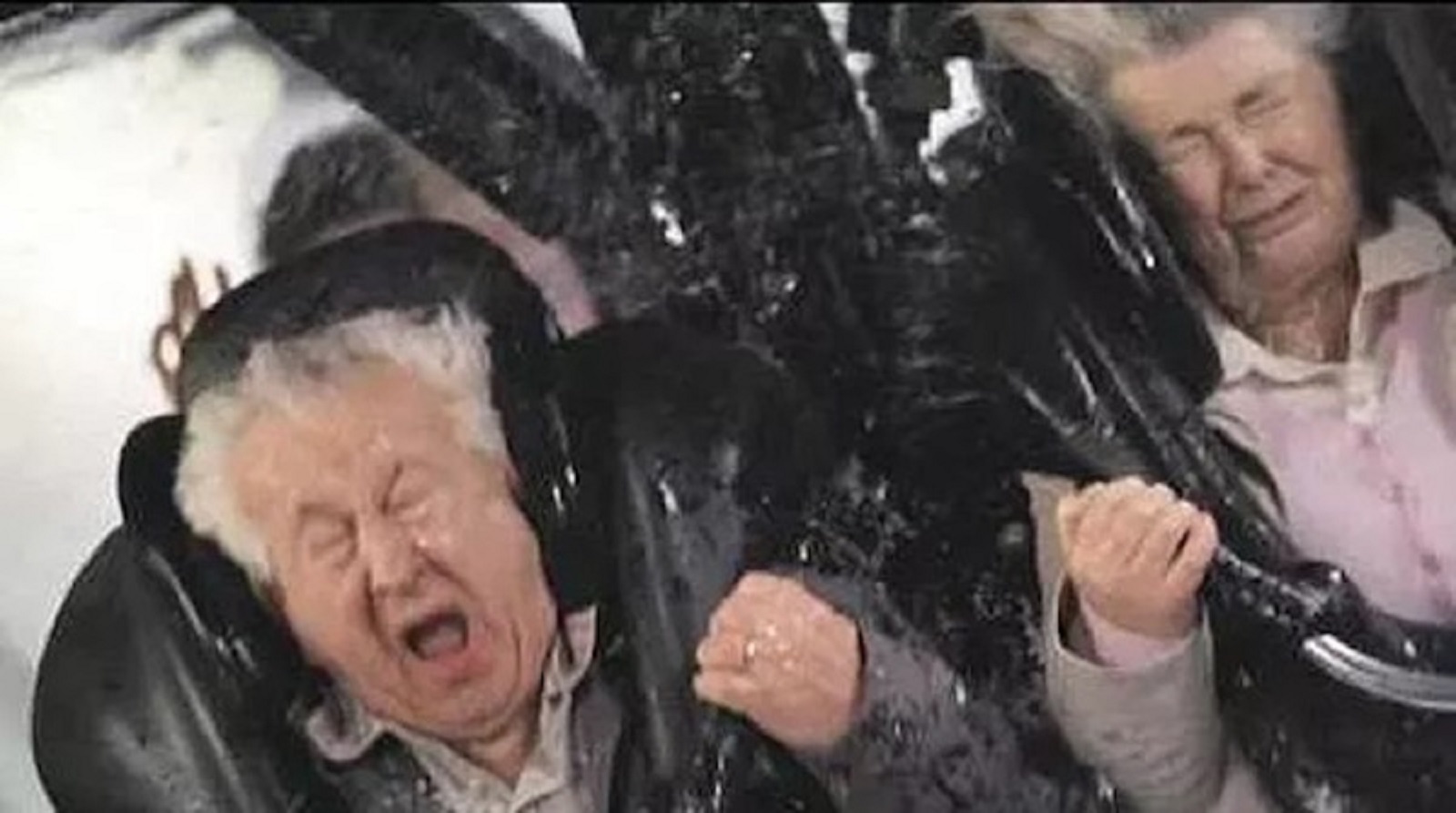 GALERIE: To jsou výrazy! Aneb mrkněte se na&nbsp;několik extrémně šílených fotek z&nbsp;horské dráhy