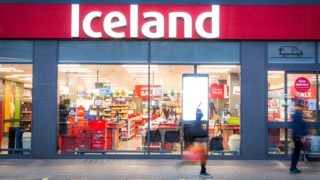 Potraviny na&nbsp;splátky? Britský supermarket reaguje na&nbsp;rostoucí ceny