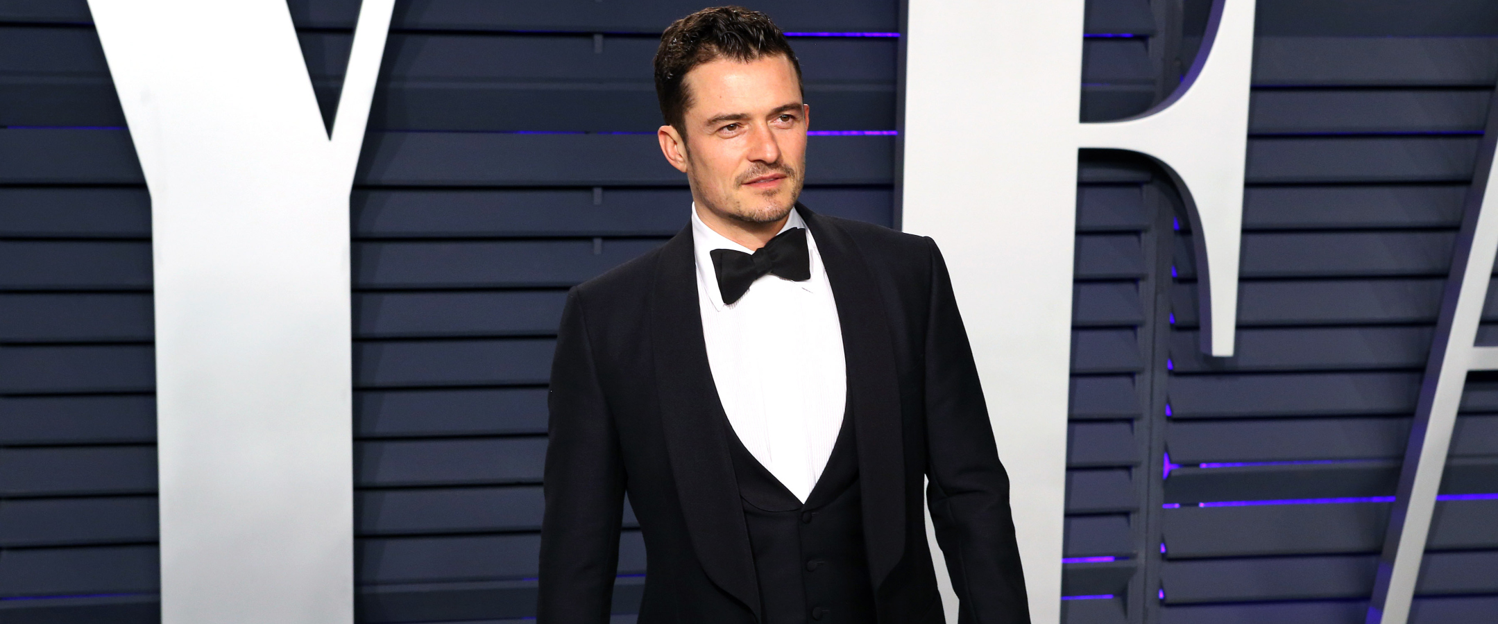 Orlando Bloom se inspiroval vzhledem kapitána Jacka Sparrowa. Je z něj svalnatý rastaman