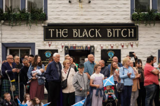 Název hospody je prý urážející a&nbsp;nekorektní. Majitel ho chce změnit, to se nelíbí místním