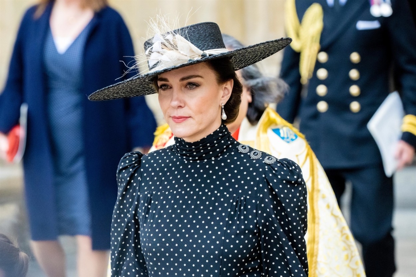 Černou vyměnila za žlutou. Princezna Catherine se vrací ke svým povinnostem