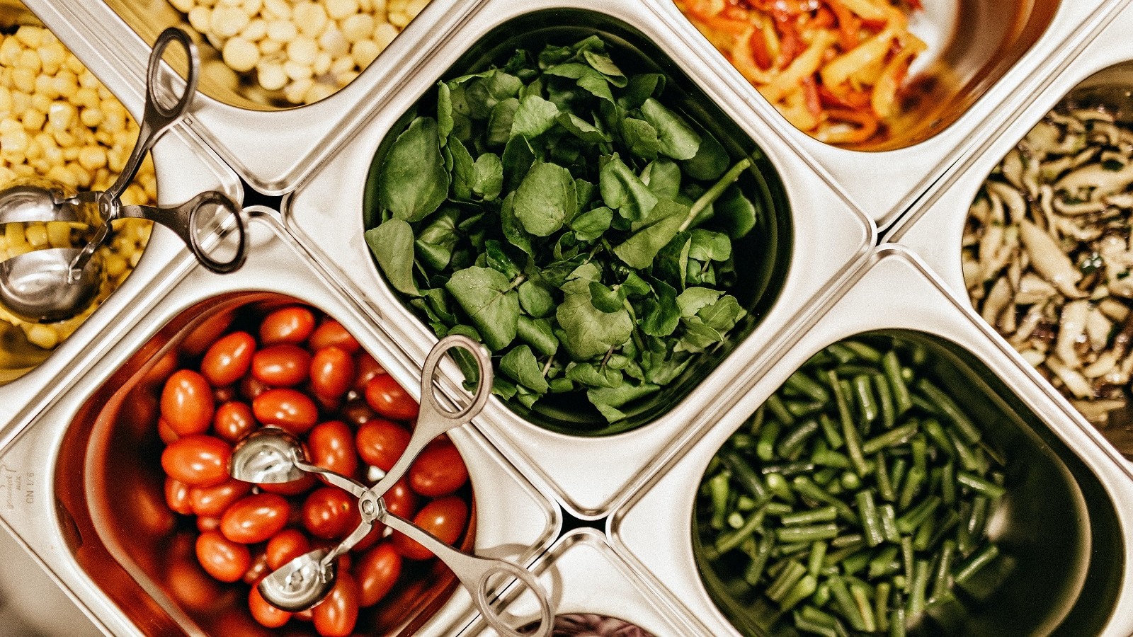 Školní jídelny v&nbsp;německém městě budou vydávat jen bezmasá jídla