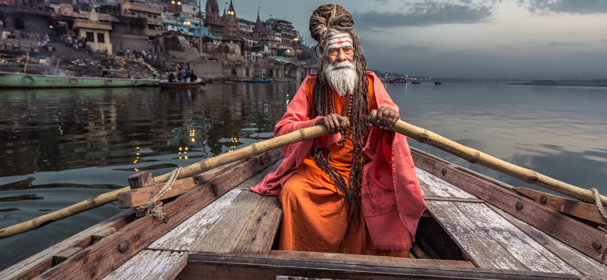 Ind se rozhodl do smrti žít s&nbsp;jednou rukou nad hlavou. Chce dosáhnout osvobození