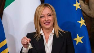 Italská premiérka chce být oficiálně oslovována mužským titulem. Její rozhodnutí vyvolalo vlnu kritiky