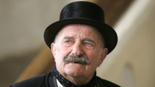 Nejslavnější scéna oscarových Ostře sledovaných vlaků: Otec ho za ni chtěl zmlátit do bezvědomí