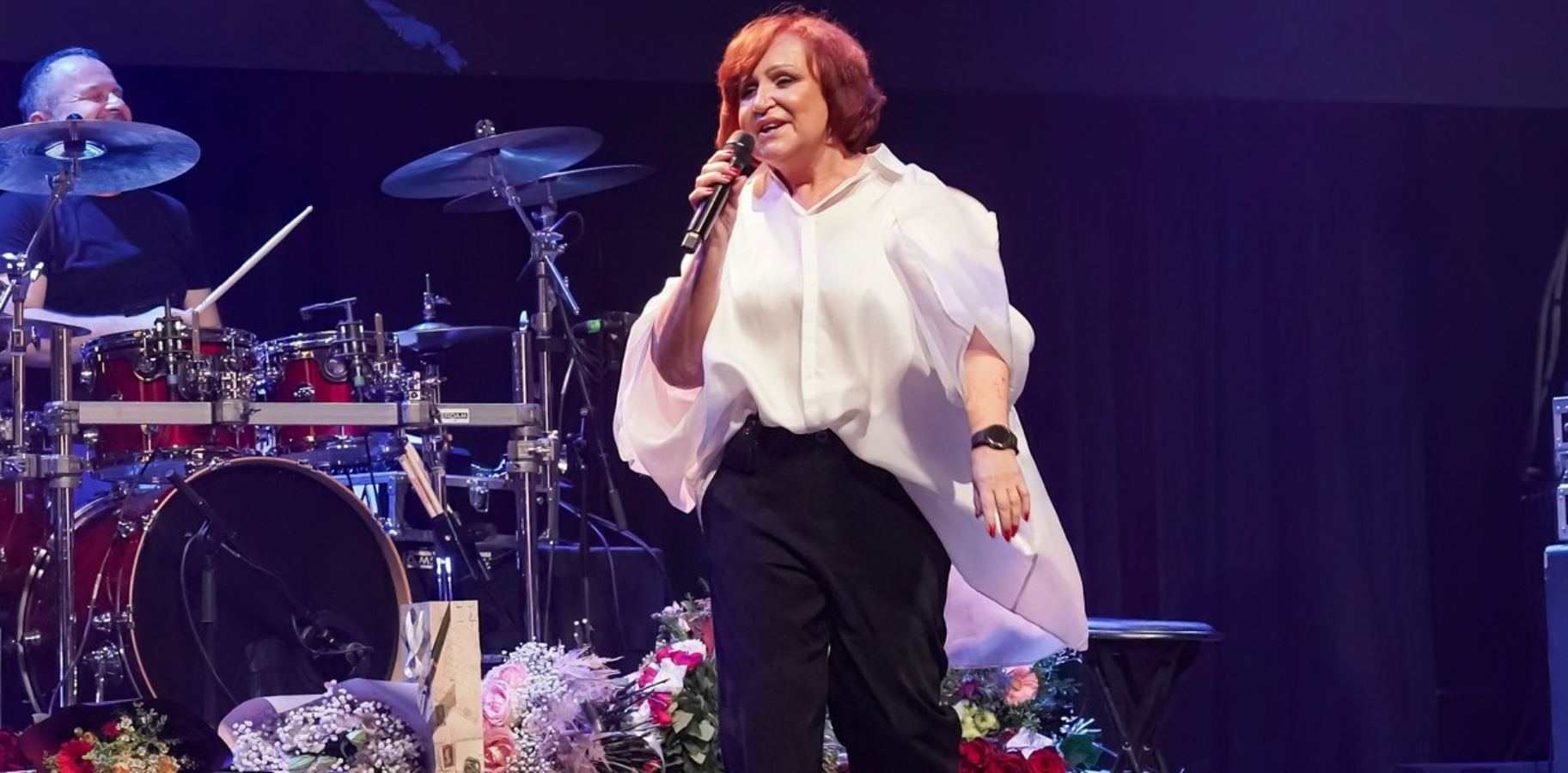 Petra Janů vyráží na turné s mladším kolegou. Tomu hned nabídla tykání