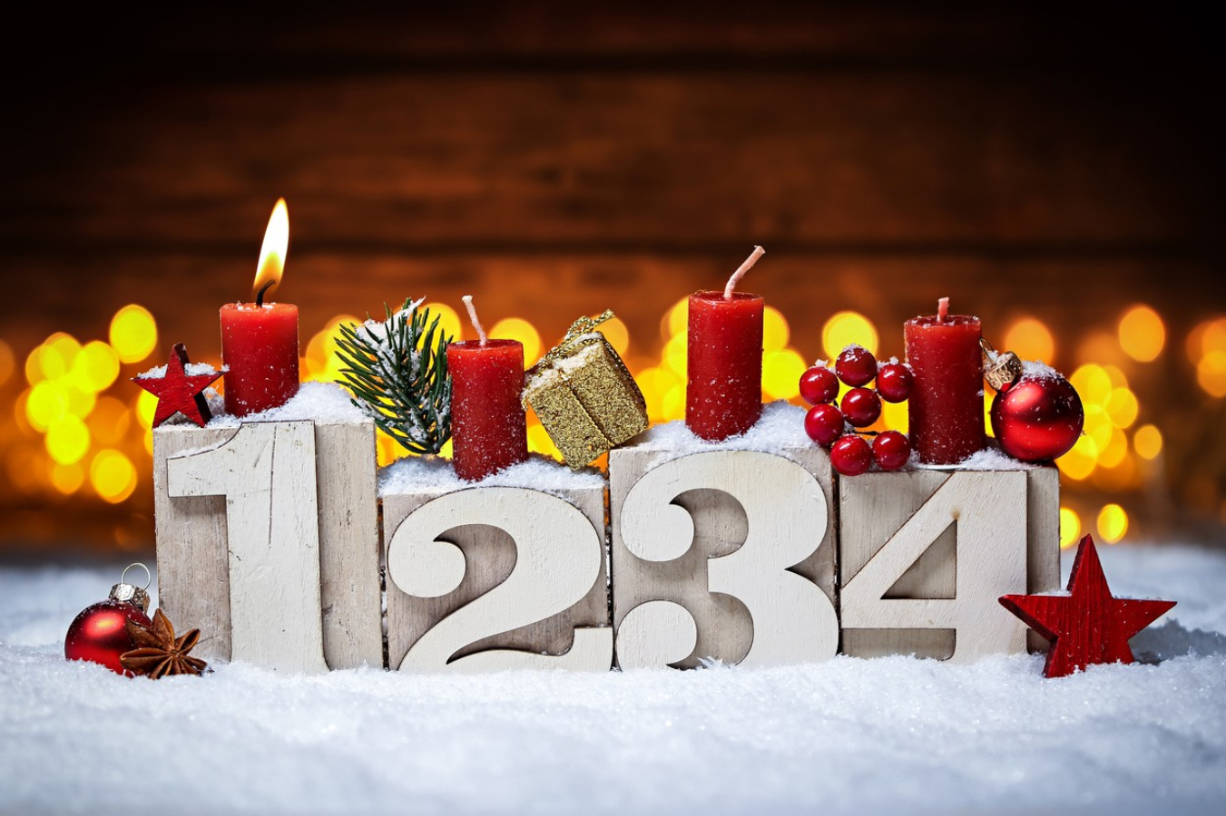Barevné trendy Vánoc. V jakém stylu si pořídit adventní veněc?
